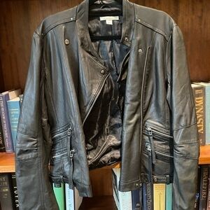 Kenneth Cole 100% super soft leather Moto jacket. MSRP 700 USS. EUC‌‌‌‌‌‌‌‌‌‌‌‌‌